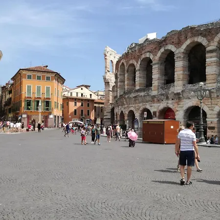 Natalia בית הארחה ורונה