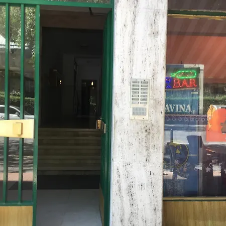 בית הארחה Natalia *