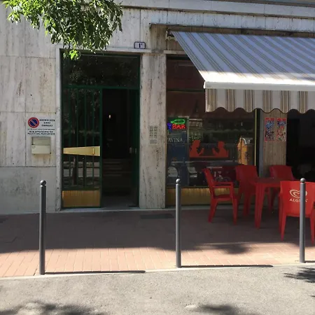 בית הארחה Natalia *